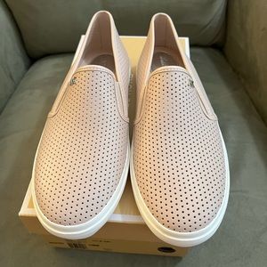 BNWT Pink Michael Kors. Leather